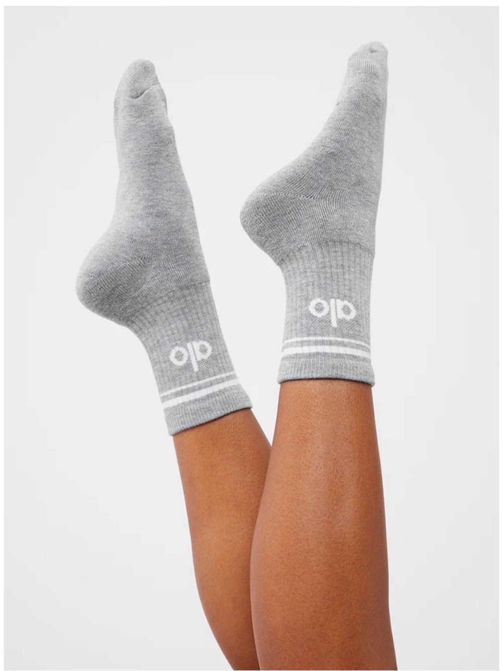 ALO Yoga Heather Grey Socks - Picture 4 of 4